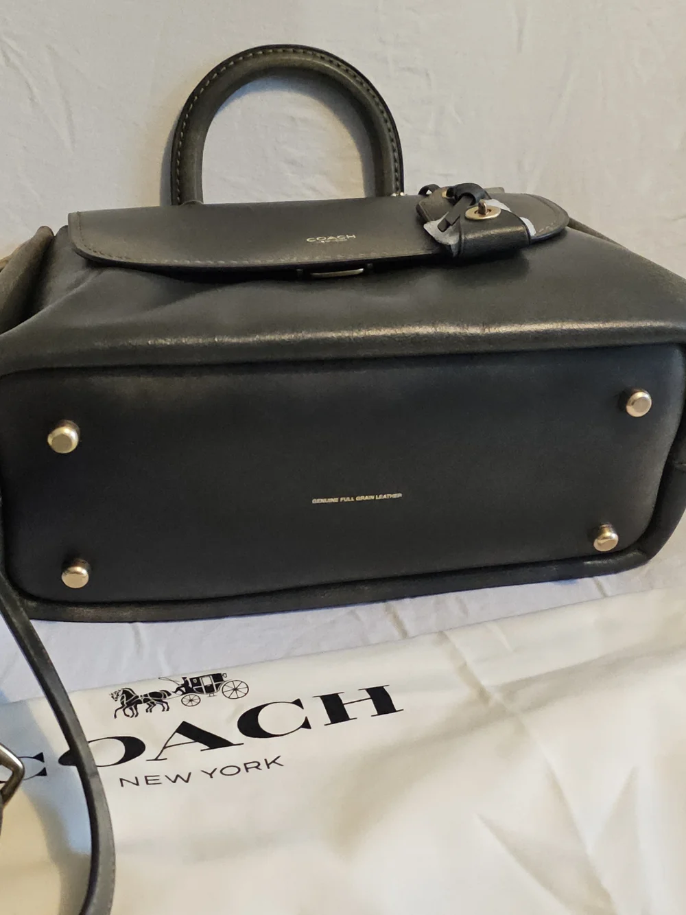 New Coach Slouchy rogue Green loved Leather Top Handle Bag